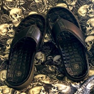 😎Dr Martens leather summer sandals. EUC size 7 Men 8 Women. 👙🩴sweet sandals